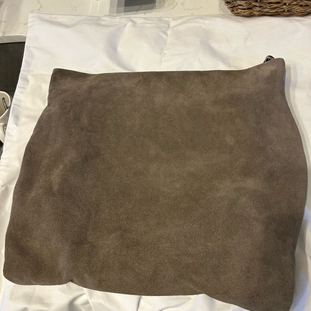 Rough + Tumble Olivia Medium Suede